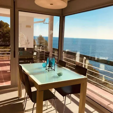 Apartamento Cala Salionc Playa Frente A La Playa Apartment *
